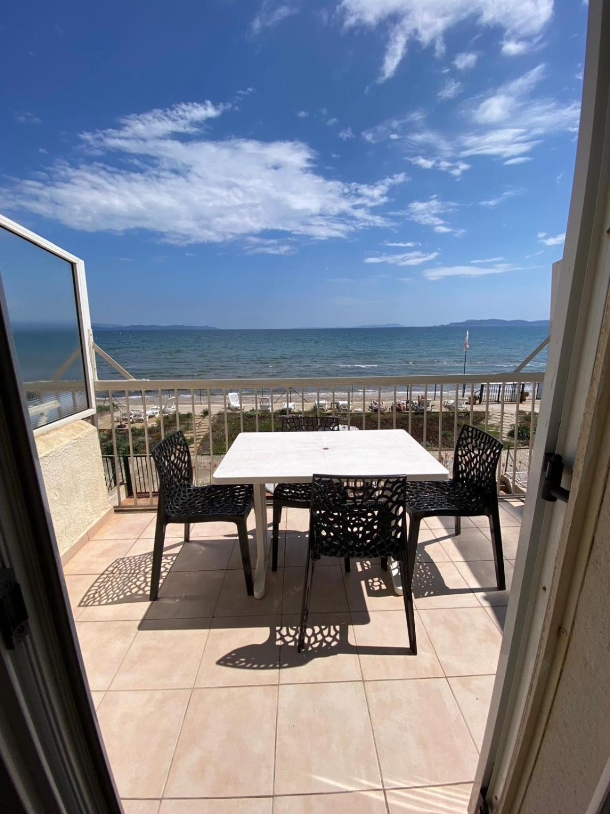 Le Surplage Hyères Exterior foto